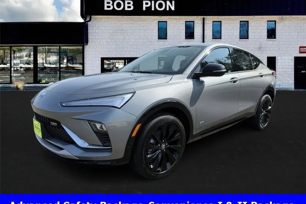 2025 Buick Envista ST photo 1