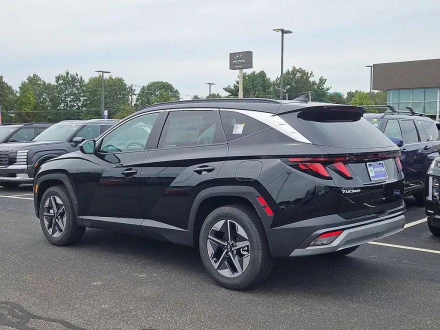 2026 Hyundai Tucson SEL photo 1