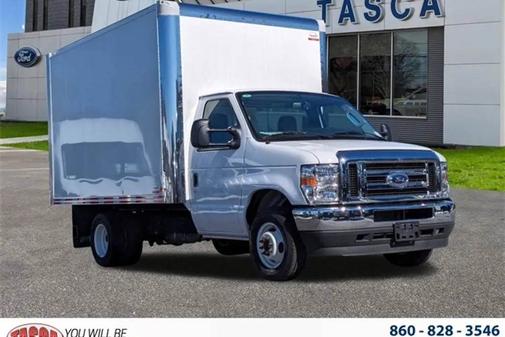 2024 Ford E-350 Base photo 1