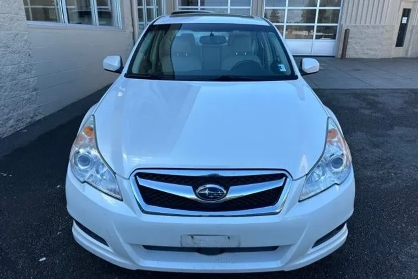 2012 Subaru Legacy 3.6R photo 1