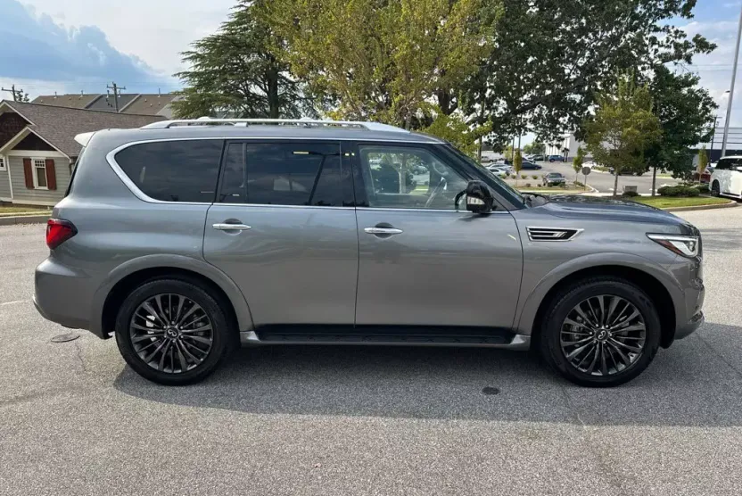 2021 Infiniti QX80 Premium Select photo 1