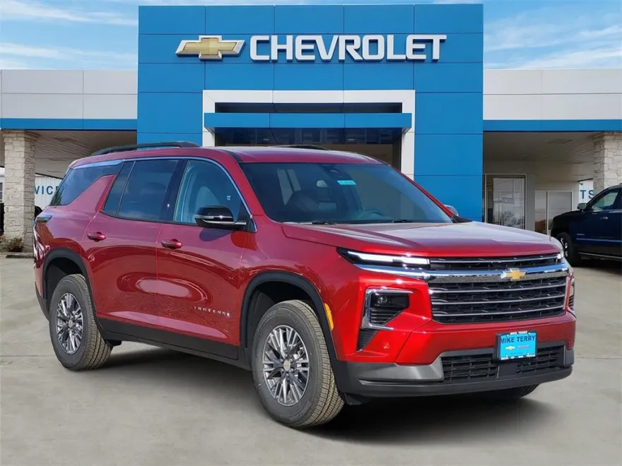 2025 Chevrolet Traverse photo 1