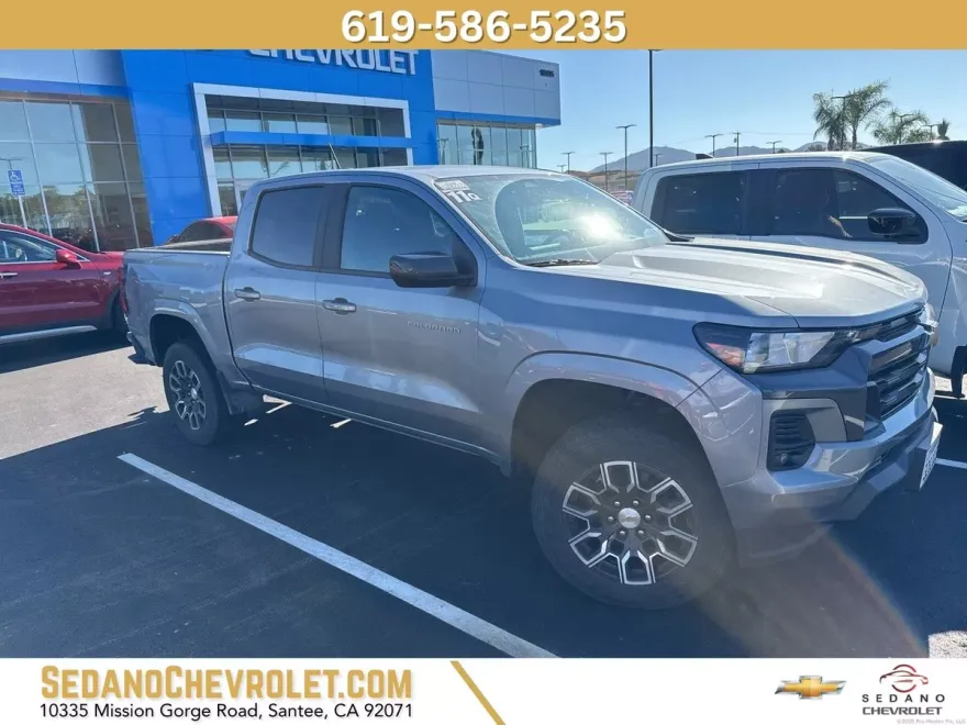 2023 Chevrolet Colorado LT photo 1