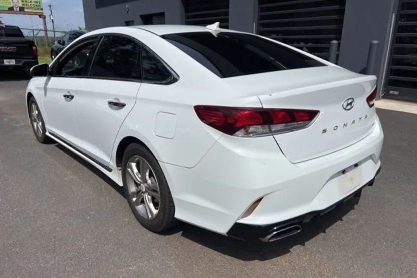 2019 Hyundai Sonata Sport photo 1