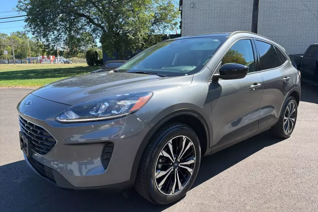 2022 Ford Escape SE photo 1