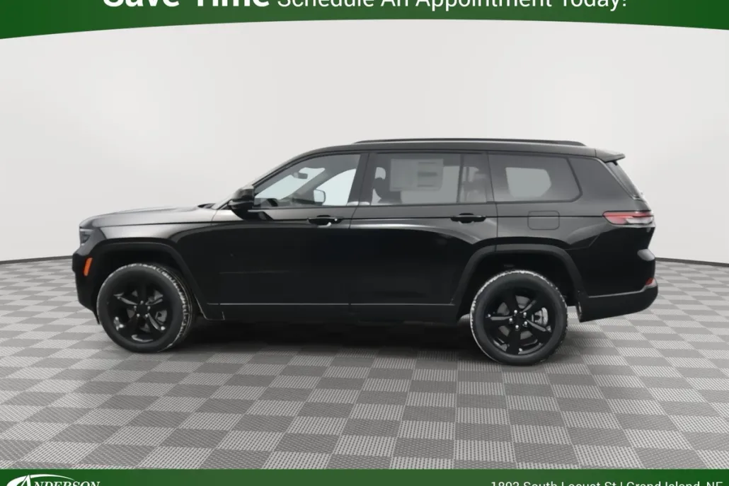 2025 Jeep Grand Cherokee Limited photo 1