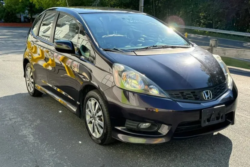 2013 Honda Fit Sport photo 1