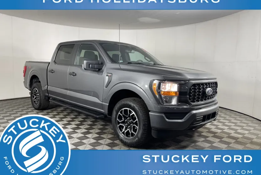 2022 Ford F-150 XL photo 1