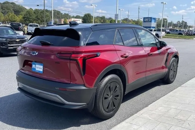 2025 Chevrolet Blazer EV photo 1