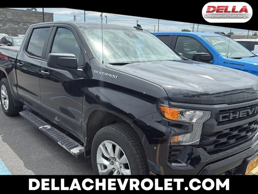 2023 Chevrolet Silverado 1500 Custom photo 1