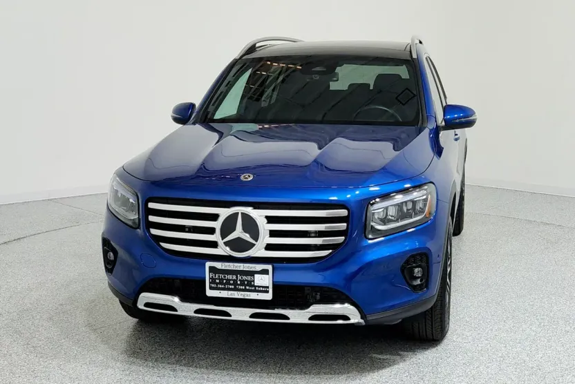2024 Mercedes Benz GLB 250 photo 1