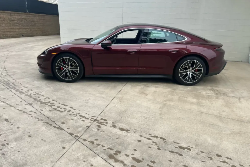 2021 Porsche Taycan 4S photo 1