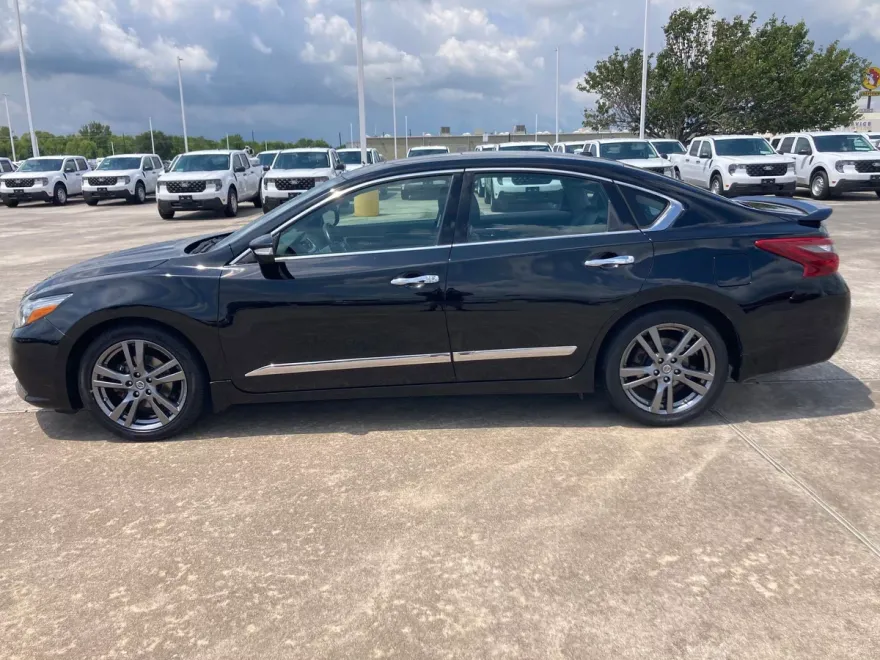 2018 Nissan Altima 3.5 SL photo 1