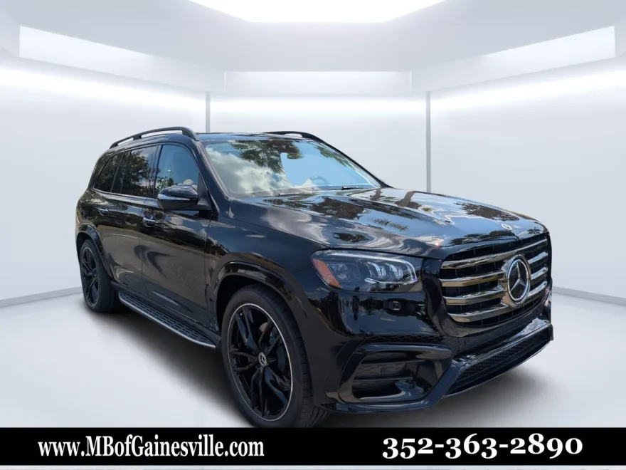 2026 Mercedes Benz GLS 450 4MATIC photo 1
