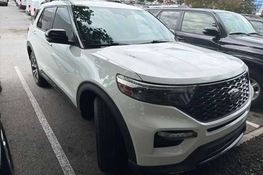 2020 Ford Explorer ST photo 1