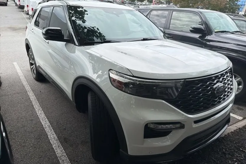 2020 Ford Explorer ST photo 1