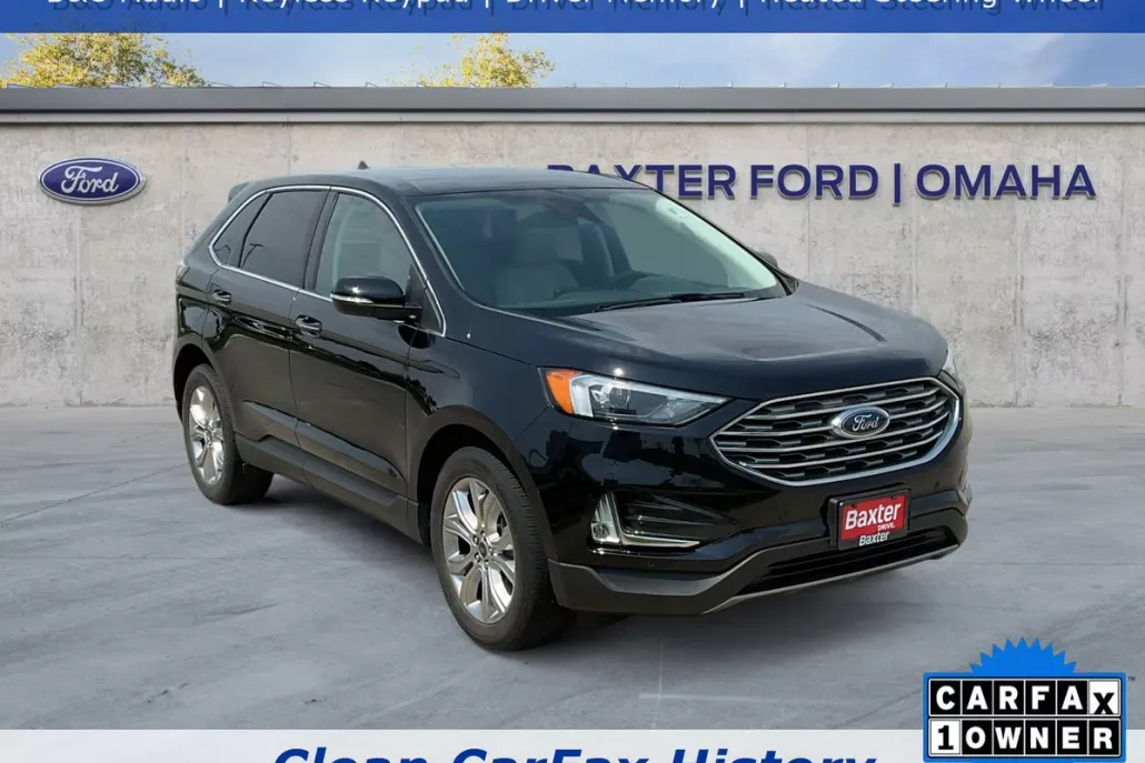 2022 Ford Edge Titanium photo 1