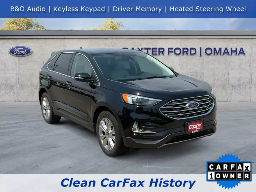 2022 Ford Edge Titanium photo 1