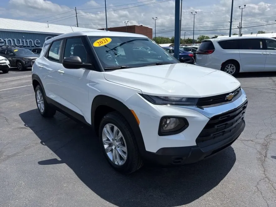 2021 Chevrolet Trailblazer LS photo 1