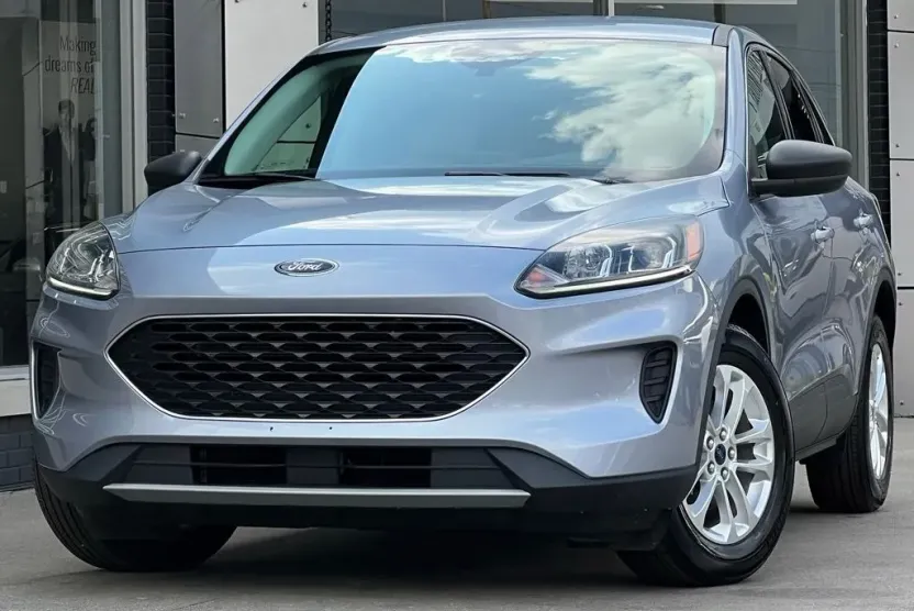 2022 Ford Escape Hybrid SE photo 1