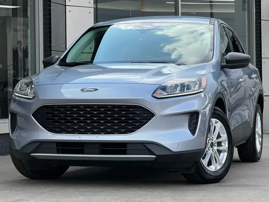 2022 Ford Escape Hybrid SE photo 1