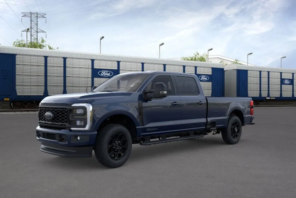 2025 Ford F-350 XLT photo 1
