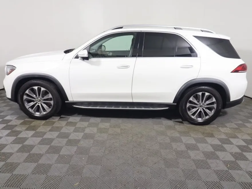 2023 Mercedes Benz GLE 450 4MATIC photo 1