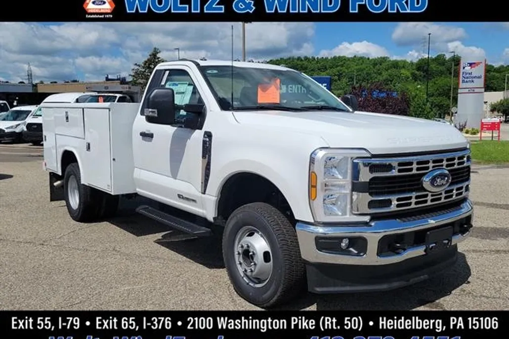 2024 Ford F-350 XL photo 1