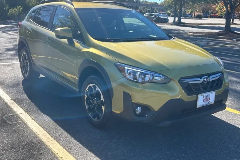 2023 Subaru Crosstrek Premium photo 1