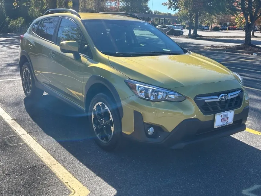 2023 Subaru Crosstrek Premium photo 1