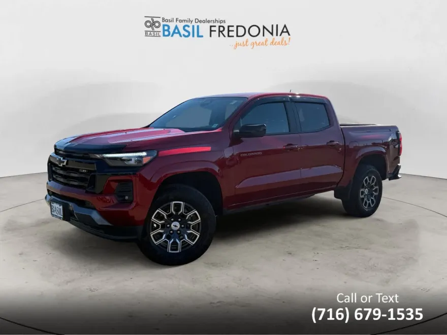 2024 Chevrolet Colorado Z71 photo 1