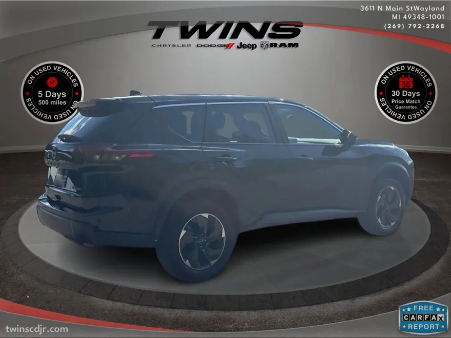 2024 Nissan Rogue SV AWD photo 1