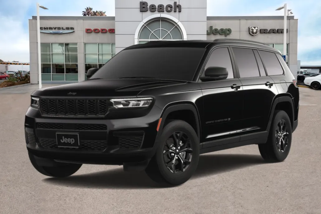 2025 Jeep Grand Cherokee Laredo Altitude photo 1