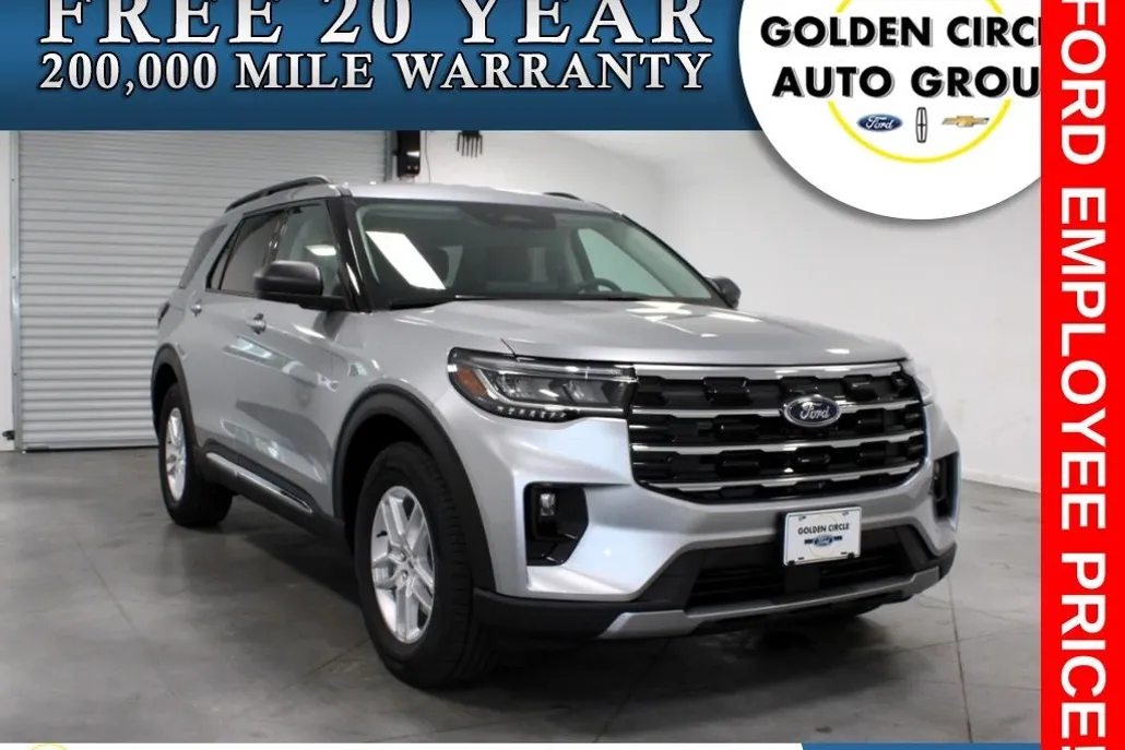2025 Ford Explorer photo 1