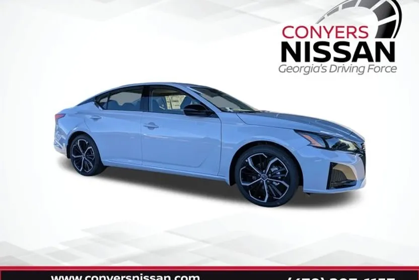 2025 Nissan Altima 2.5 SR photo 1