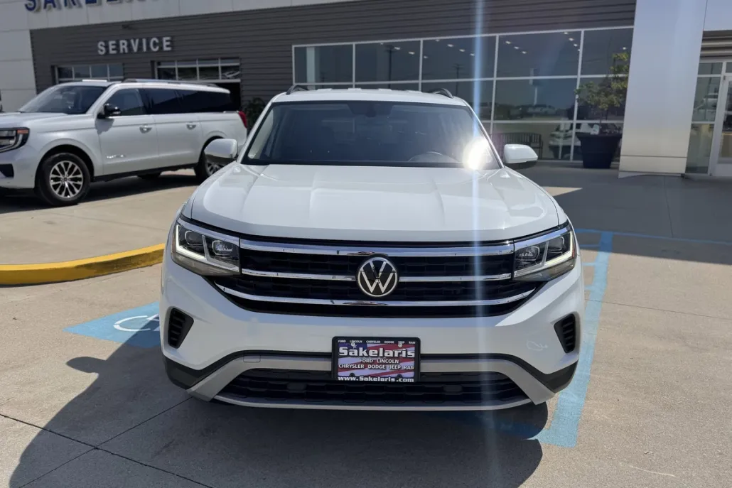 2022 Volkswagen Atlas SE photo 1