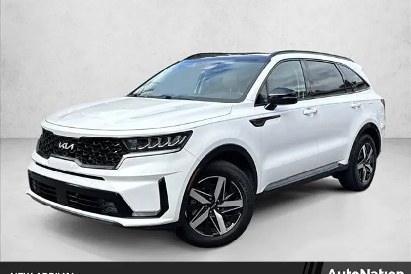 2022 Kia Sorento EX photo 1