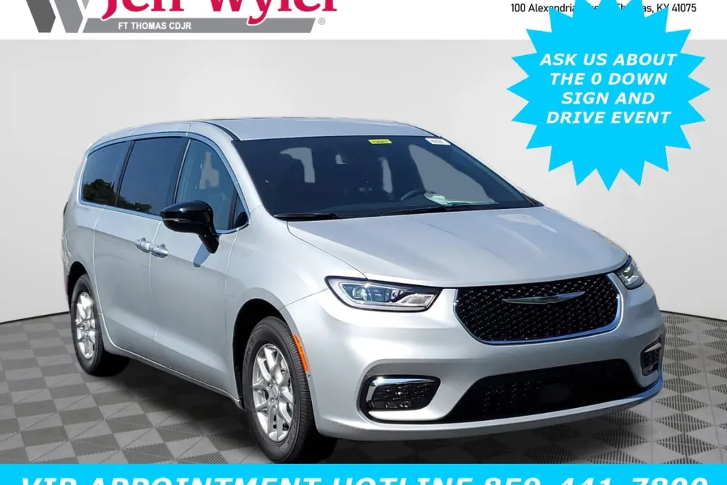 2026 Chrysler Pacifica photo 1