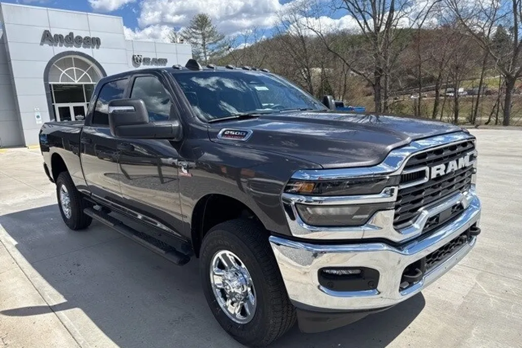 2025 Ram 2500 Tradesman photo 1