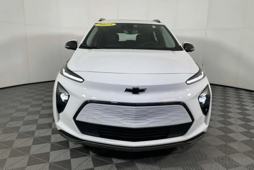 2023 Chevrolet Bolt EUV Premier photo 1