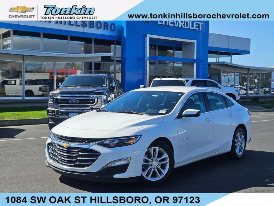 2023 Chevrolet Malibu 1LT photo 1