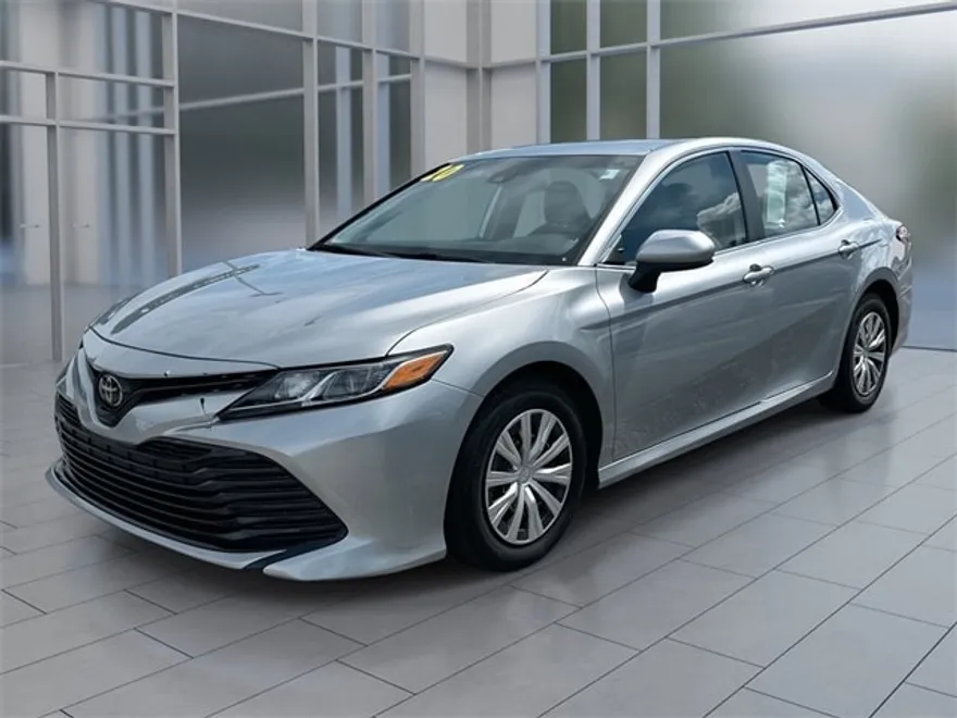2020 Toyota Camry L photo 1