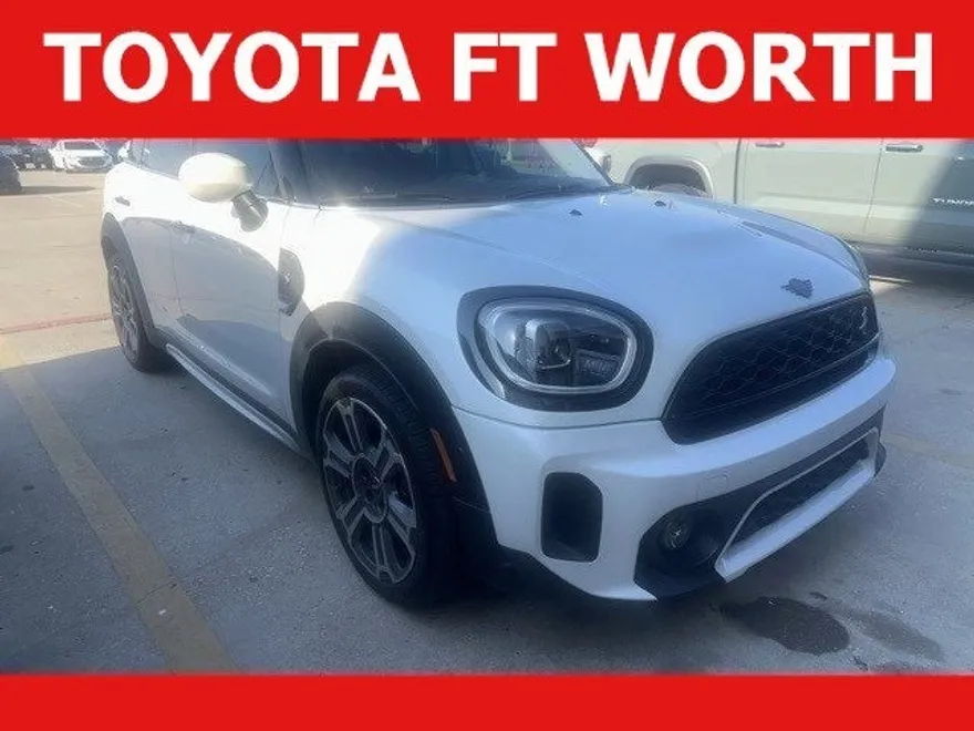 2024 Mini Countryman Classic photo 1