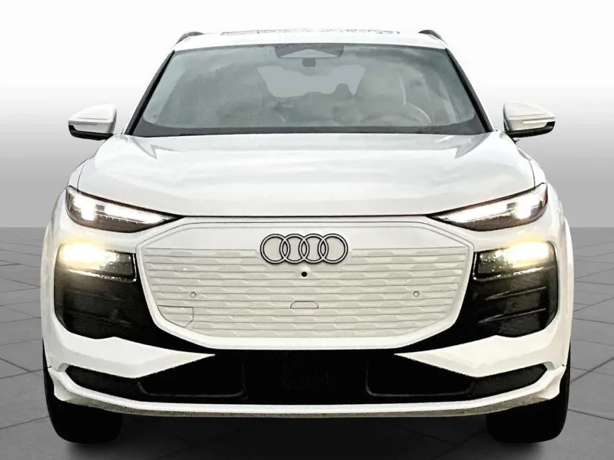 2025 Audi Q6 E-tron Premium Plus photo 1