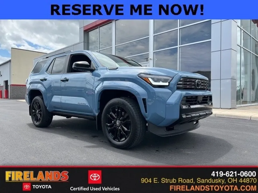 2025 Toyota 4Runner photo 1