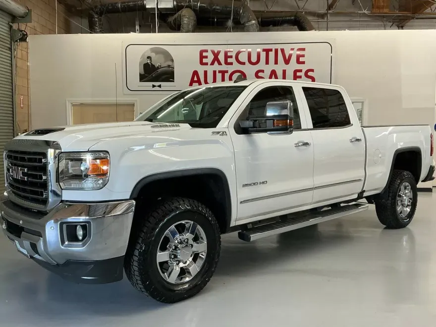 2019 Gmc Sierra HD SLT photo 1