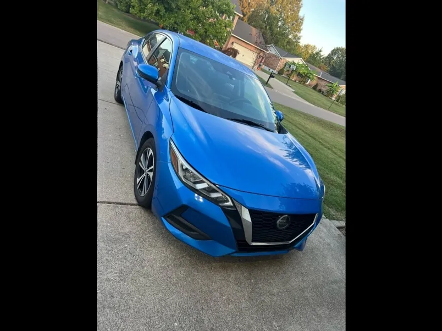 2020 Nissan Sentra SV photo 1