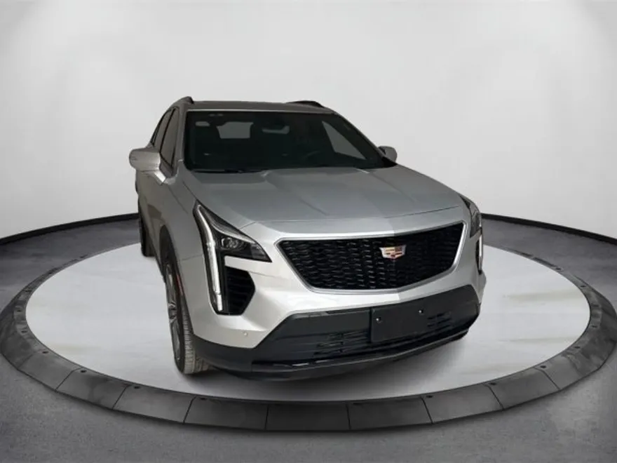 2022 Cadillac XT4 Sport photo 1