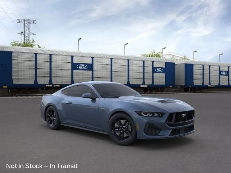 2025 Ford Mustang GT photo 1