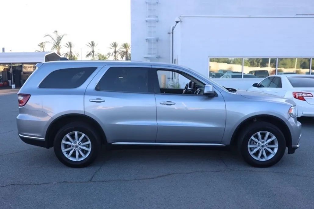 2020 Dodge Durango SXT photo 1